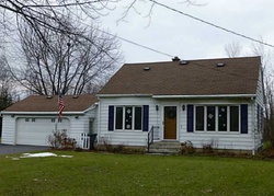 Pre-foreclosure Listing in HARVEY RD GRAND ISLAND, NY 14072
