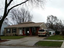 Pre-foreclosure Listing in KENILWORTH DR WHEELING, IL 60090