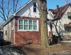 Pre-foreclosure in  S EMERALD AVE Riverdale, IL 60827