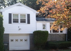 Pre-foreclosure in  FERN ST Bridgeport, CT 06606