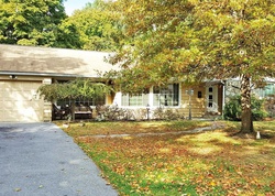 Pre-foreclosure in  THORNWOOD DR Poughkeepsie, NY 12603