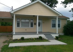 Pre-foreclosure in  TERRY RD Louisville, KY 40258