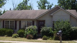 Pre-foreclosure Listing in BURCHWOOD DR BEREA, KY 40403