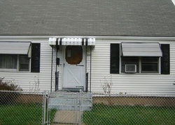 Pre-foreclosure in  GEORGE ST Hartford, CT 06114