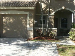 Pre-foreclosure Listing in SW 169TH AVE HOLLYWOOD, FL 33027
