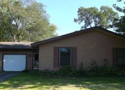 Pre-foreclosure Listing in SUN VALLEY DR CARY, IL 60013