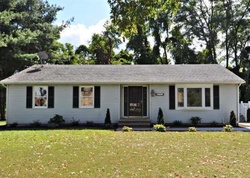 Pre-foreclosure Listing in BROAD ST FLORENCE, NJ 08518