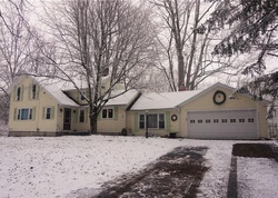 Pre-foreclosure Listing in STONEY BROOK RD HONEOYE FALLS, NY 14472