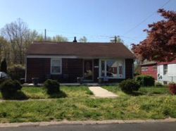 Pre-foreclosure Listing in FLEETWING DR LEVITTOWN, PA 19057