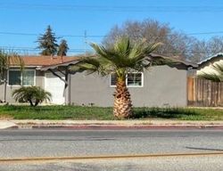 Pre-foreclosure Listing in S LASPINA ST TULARE, CA 93274