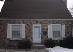 Pre-foreclosure Listing in PRAIRIE AVE HIGHWOOD, IL 60040
