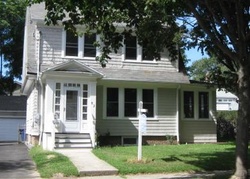 Pre-foreclosure in  TERRY PL Bridgeport, CT 06606