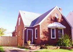 Pre-foreclosure in  CLAREMONT AVE Buffalo, NY 14223