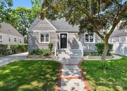 Pre-foreclosure in  JERUSALEM AVE Uniondale, NY 11553