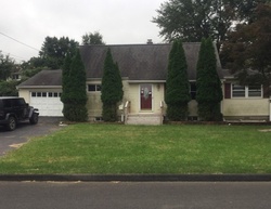  Roberts Rd, New Brunswick NJ
