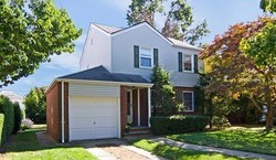 Pre-foreclosure Listing in MEADOW ST GARDEN CITY, NY 11530