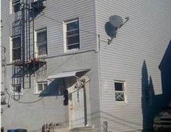 Pre-foreclosure in  JOHN ST Staten Island, NY 10302