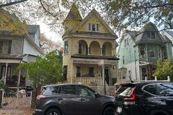  E 32nd St, Brooklyn NY