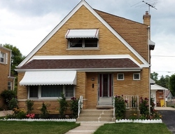 Pre-foreclosure Listing in N MILWAUKEE AVE NILES, IL 60714
