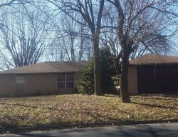 Pre-foreclosure in  FRANKLIN AVE Lowell, AR 72745