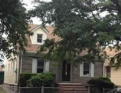 Pre-foreclosure Listing in 140TH AVE JAMAICA, NY 11434