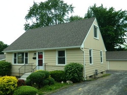  W Hawley St, Mundelein IL