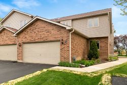 Pre-foreclosure in  N JUNIPER LN Arlington Heights, IL 60004