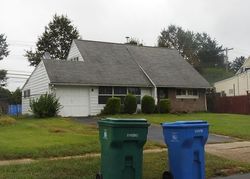 Pre-foreclosure in  JONQUIL LN Levittown, PA 19055