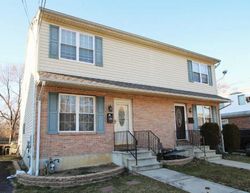 Pre-foreclosure Listing in N LLANWELLYN AVE GLENOLDEN, PA 19036