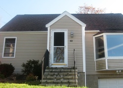 Pre-foreclosure Listing in FAIRFIELD AVE SHELTON, CT 06484