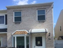 Pre-foreclosure in  SANDALWOOD DR Staten Island, NY 10308