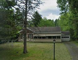 Pre-foreclosure in  EMBURY RD Rochester, NY 14625