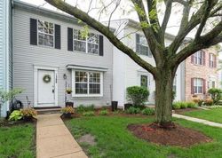 Pre-foreclosure Listing in ARLINGTON CT GENEVA, IL 60134