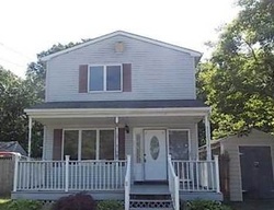 Pre-foreclosure in  BAYBERRY DR Waretown, NJ 08758