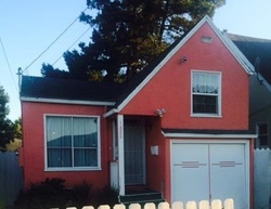 Pre-foreclosure in  GAYNOR AVE Richmond, CA 94801