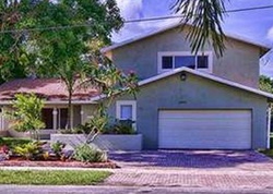 Pre-foreclosure in  SW 18TH ST Fort Lauderdale, FL 33317