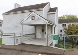 Pre-foreclosure Listing in MILL PLAIN RD UNIT 31-19 DANBURY, CT 06811