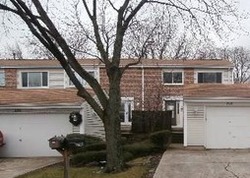 Pre-foreclosure Listing in CHADWICK LN GLENDALE HEIGHTS, IL 60139