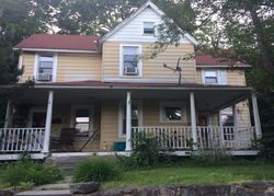 Pre-foreclosure in  APPLE ST Sloatsburg, NY 10974