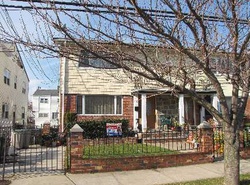 Pre-foreclosure Listing in 226TH ST SPRINGFIELD GARDENS, NY 11413