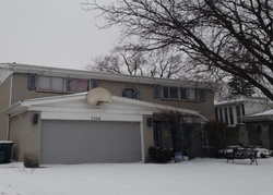 Pre-foreclosure Listing in N LOWELL AVE LINCOLNWOOD, IL 60712