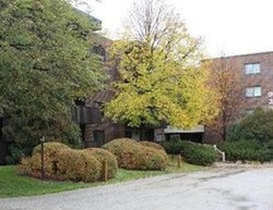  Taylor Dr , Gurnee IL