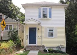 Pre-foreclosure Listing in CENTER AVE LEONARDO, NJ 07737