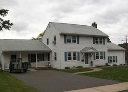 Pre-foreclosure Listing in EVERGREEN RD MANCHESTER, CT 06042