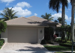 Pre-foreclosure in  HARBOR VIEW CIR Fort Lauderdale, FL 33327
