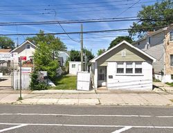 Pre-foreclosure Listing in MIDLAND AVE STATEN ISLAND, NY 10306