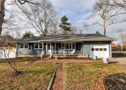 Pre-foreclosure in  VETERANS BLVD Bayville, NJ 08721