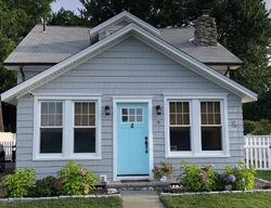 Pre-foreclosure in  SOUTH PKWY Clinton, CT 06413