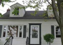 Pre-foreclosure in  FENWAY DR Syracuse, NY 13224
