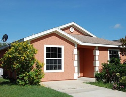 Pre-foreclosure in  NE 48TH LOOP Oxford, FL 34484